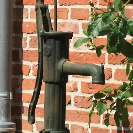 Klaassen- Ferienhaus Up Warf Emden Exterior photo